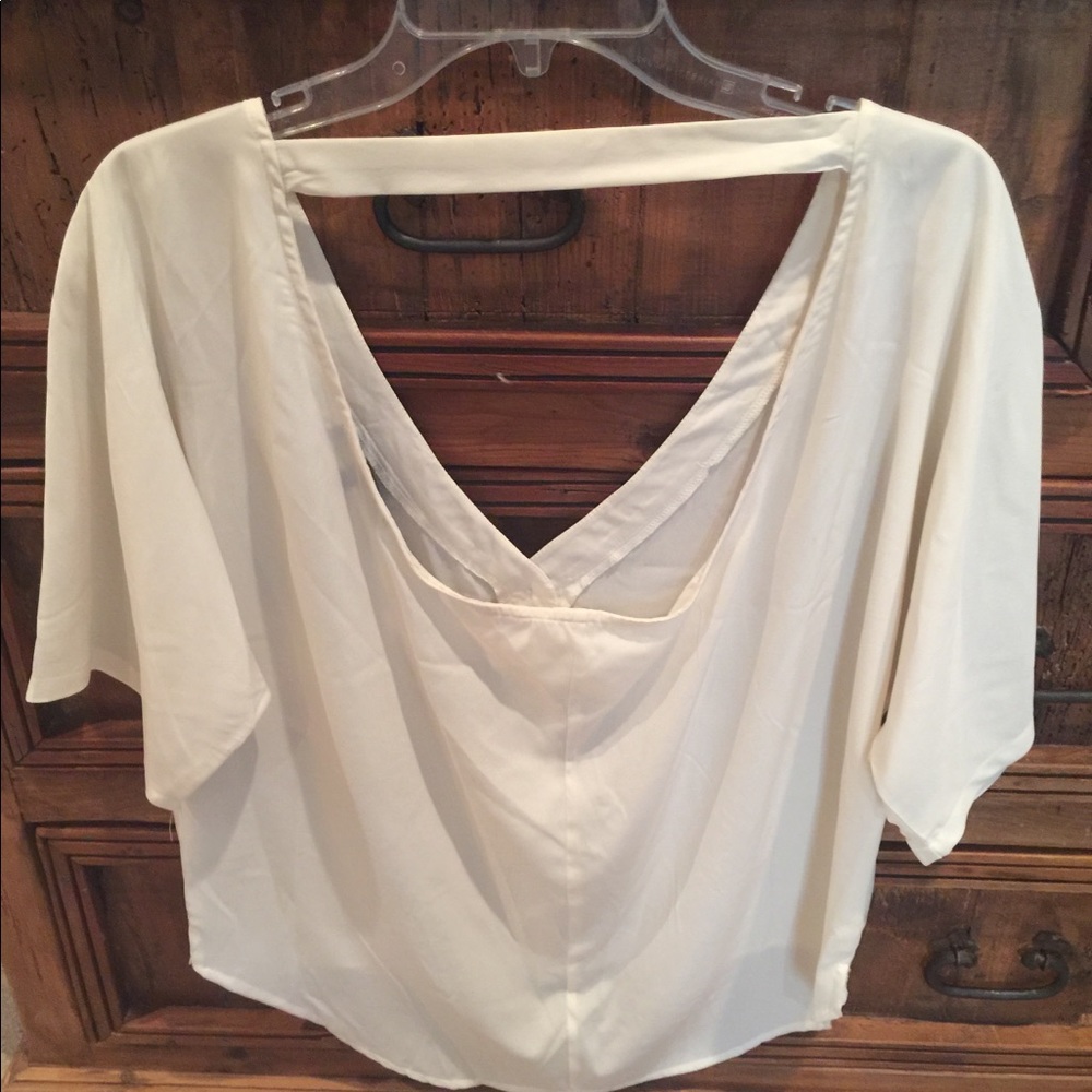 Jessica Simpson Top. - Picture 2 of 3